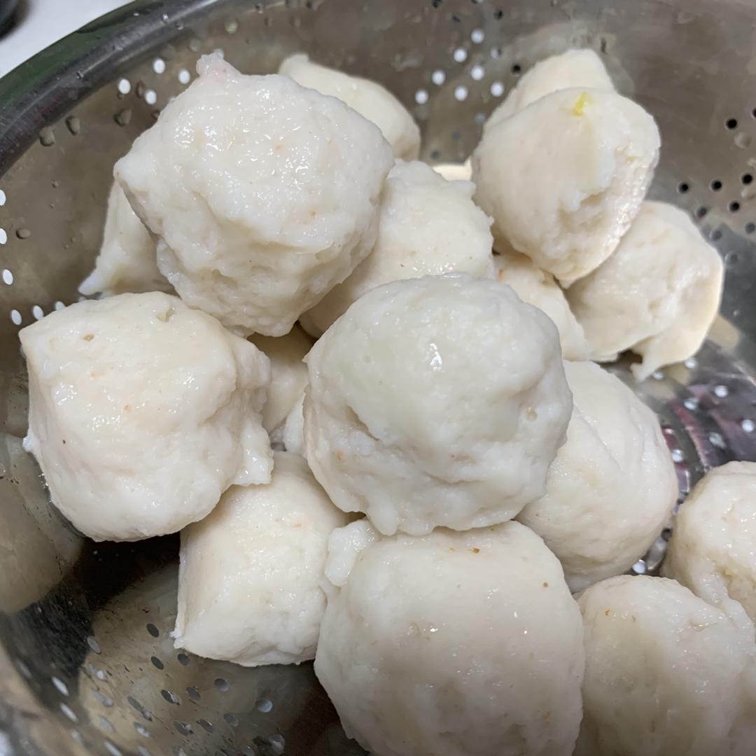 1⃣️自制鱼丸，不包馅，Ｑ弹爽滑，我们大福州的特产！