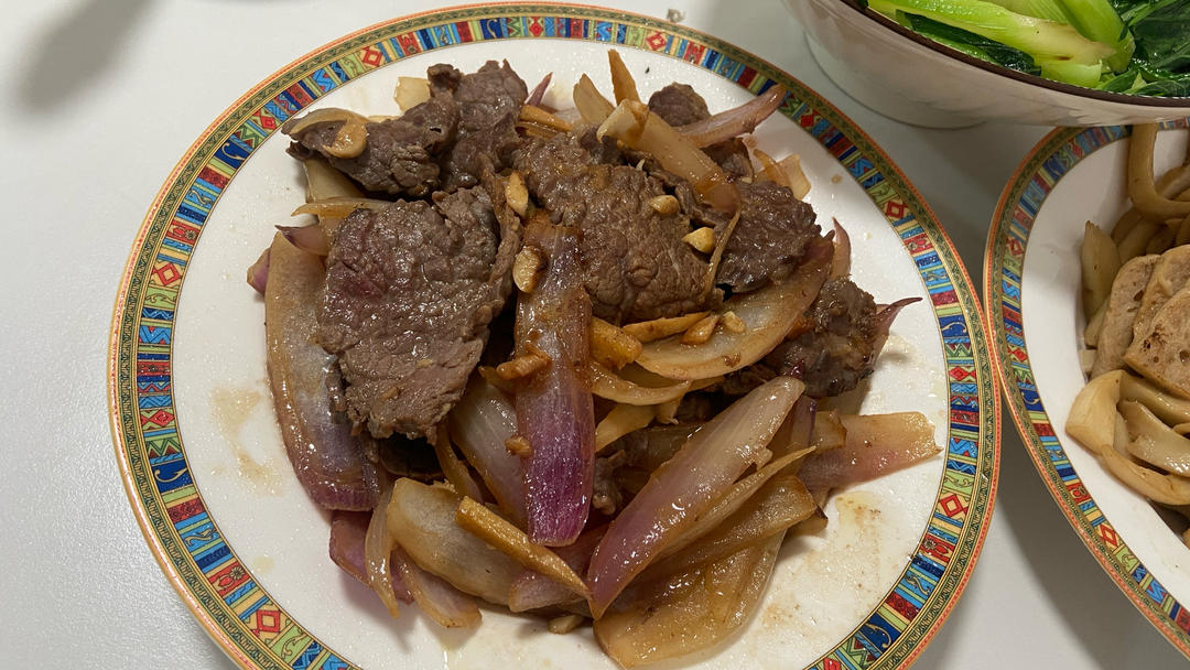 洋葱炒牛肉片