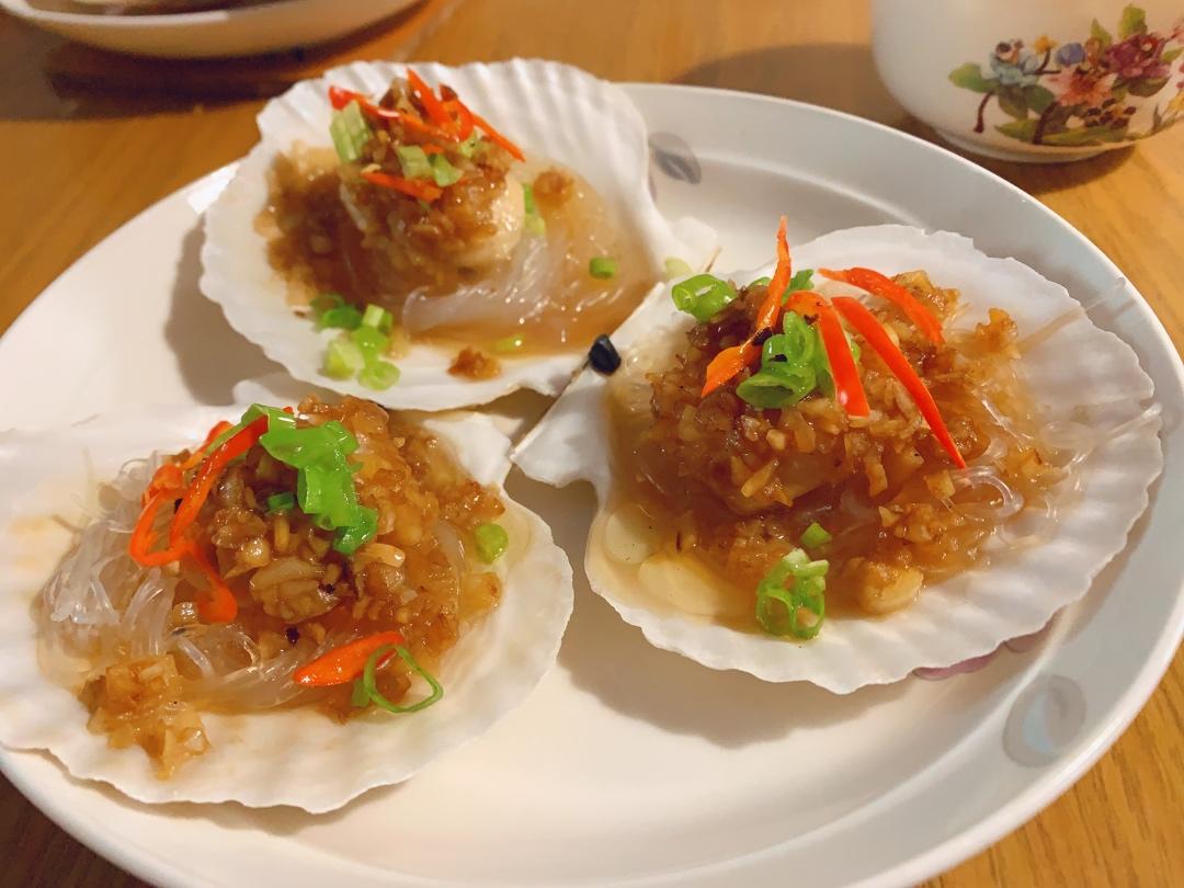 蒜蓉粉丝蒸扇贝
