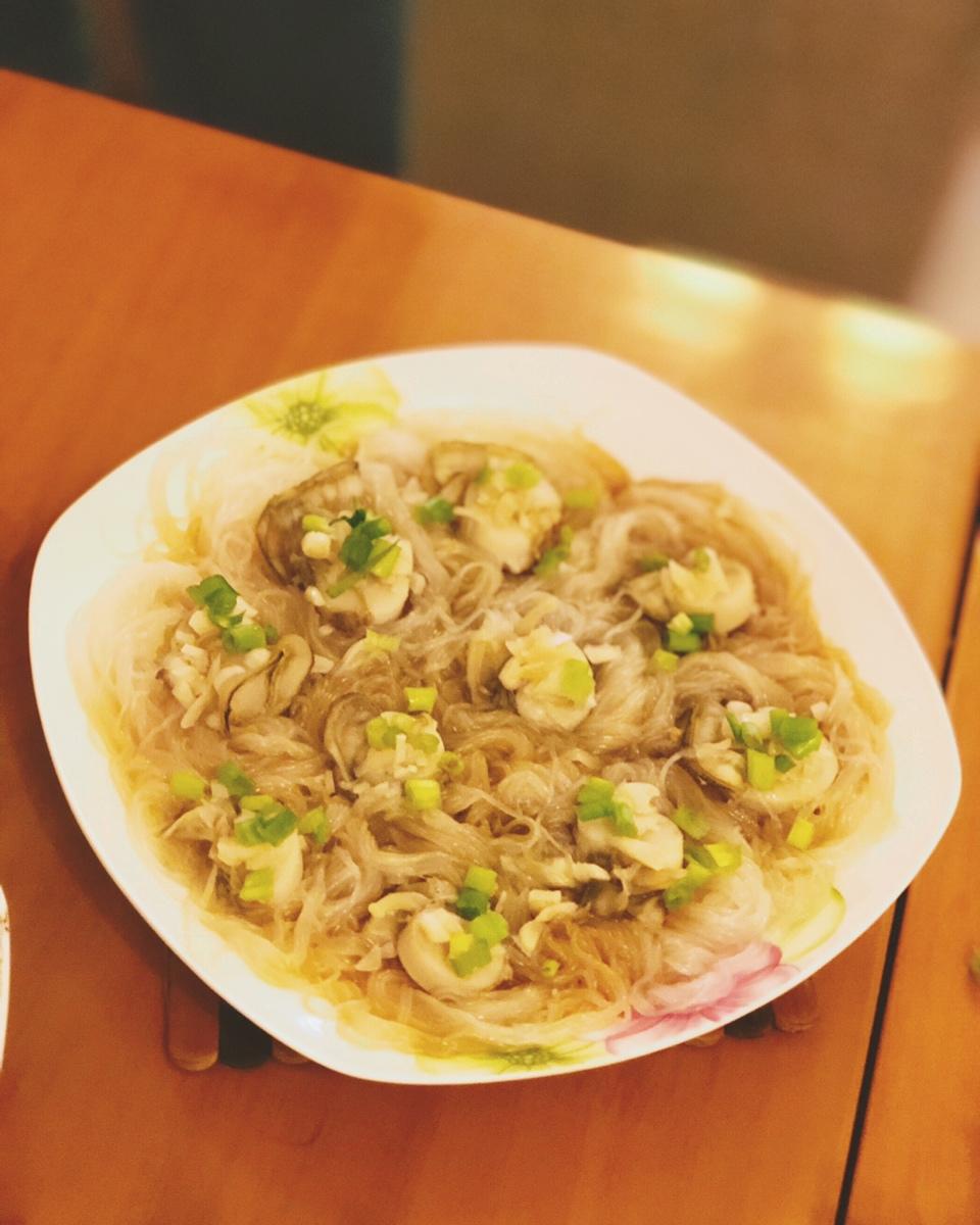 蒜蓉扇贝肉蒸粉丝