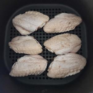 空气炸锅盐焗鸡翅的做法 步骤2