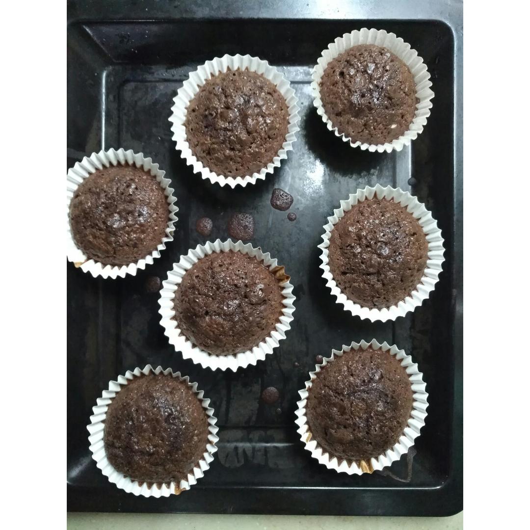 巧克力纸杯蛋糕