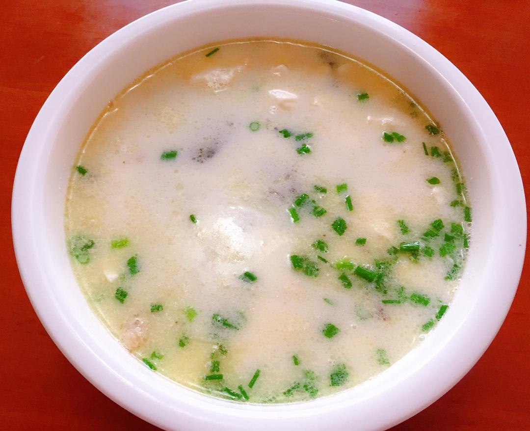鲫鱼豆腐汤