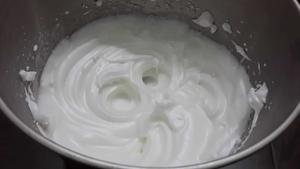 无油酸奶蛋糕【内附脱水酸奶仿真轻乳酪做法】淡淡滴芝士蛋糕口感的做法 步骤3