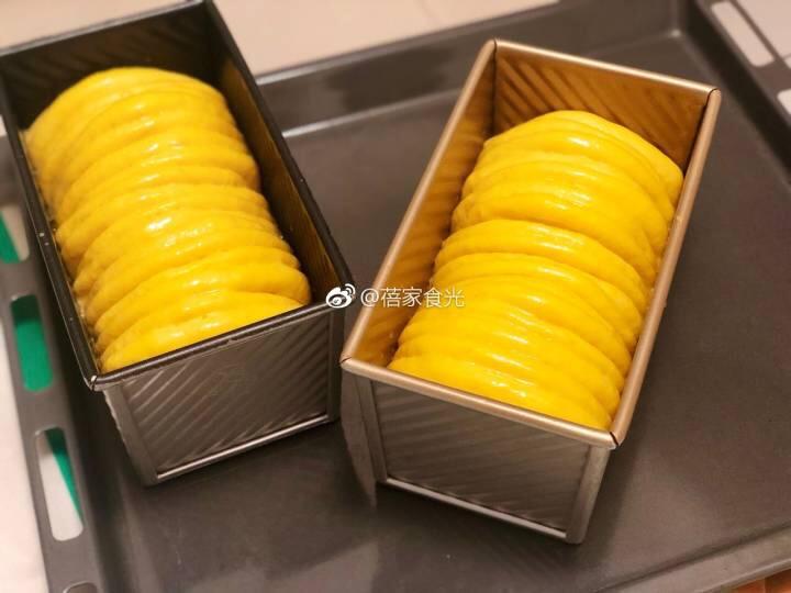 秒杀吐司的面包整形方法