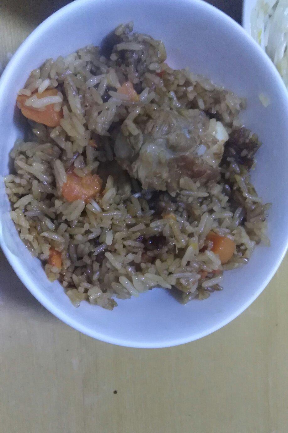 喷香排骨焖饭（爆好吃）