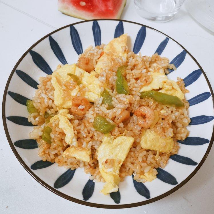 虾仁炒饭