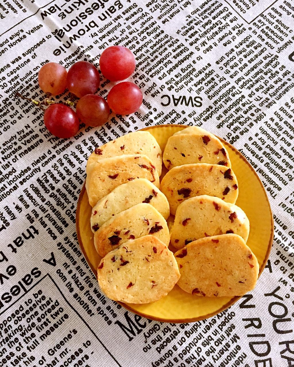 开心梦梦做的低糖少油版蔓越莓饼干