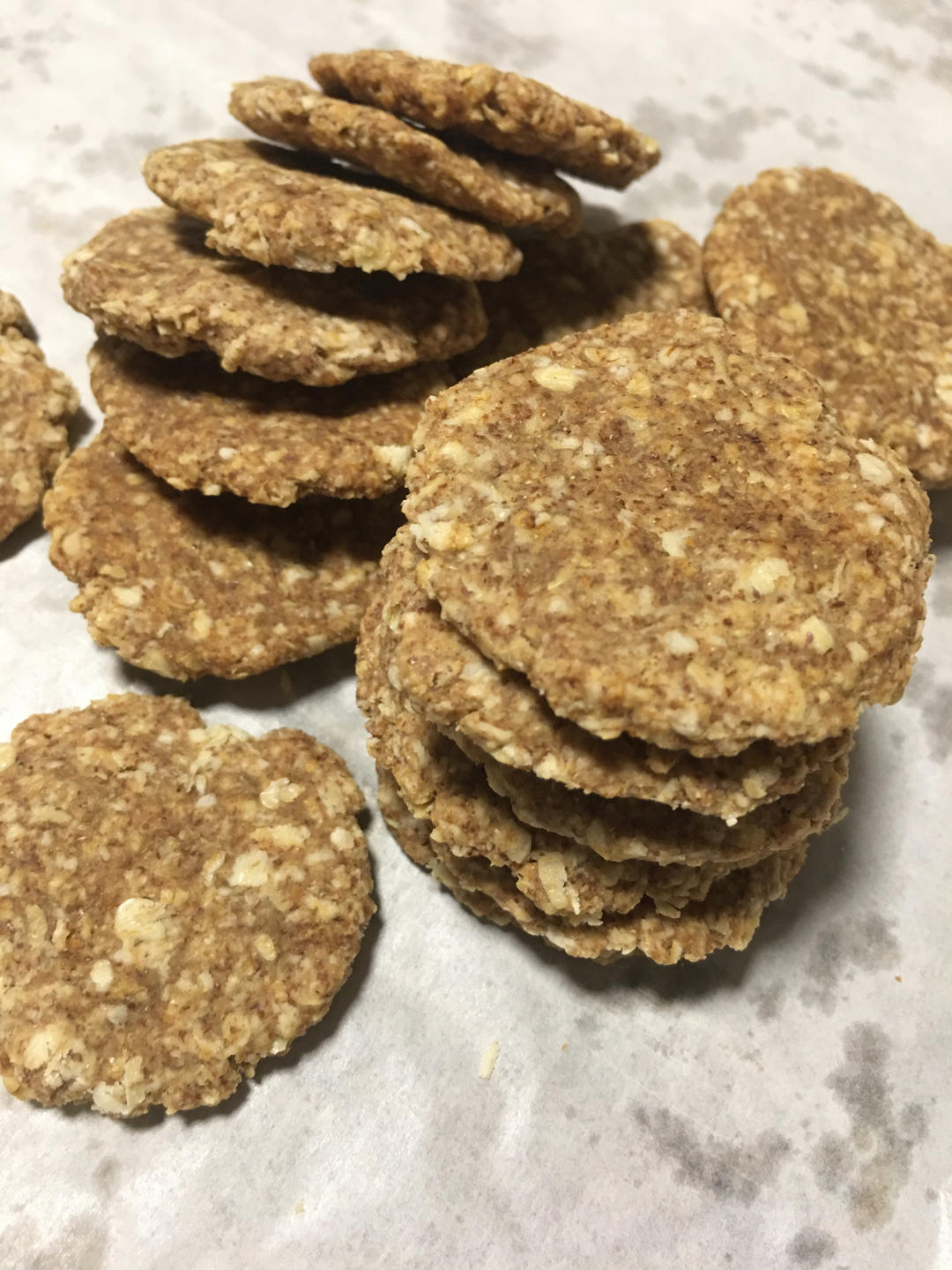 低脂低卡的燕麦饼干！饱腹感超强，做法简单！