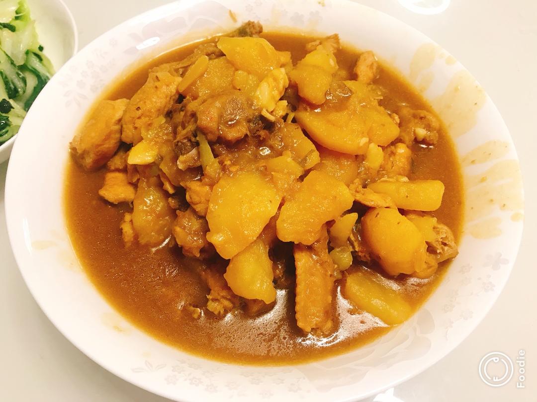 土豆炖鸡块