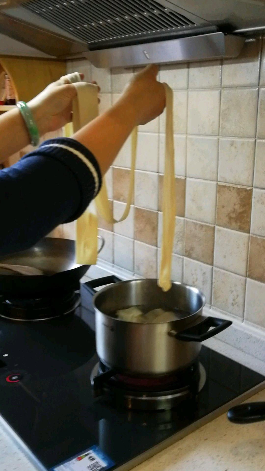 【油泼面】