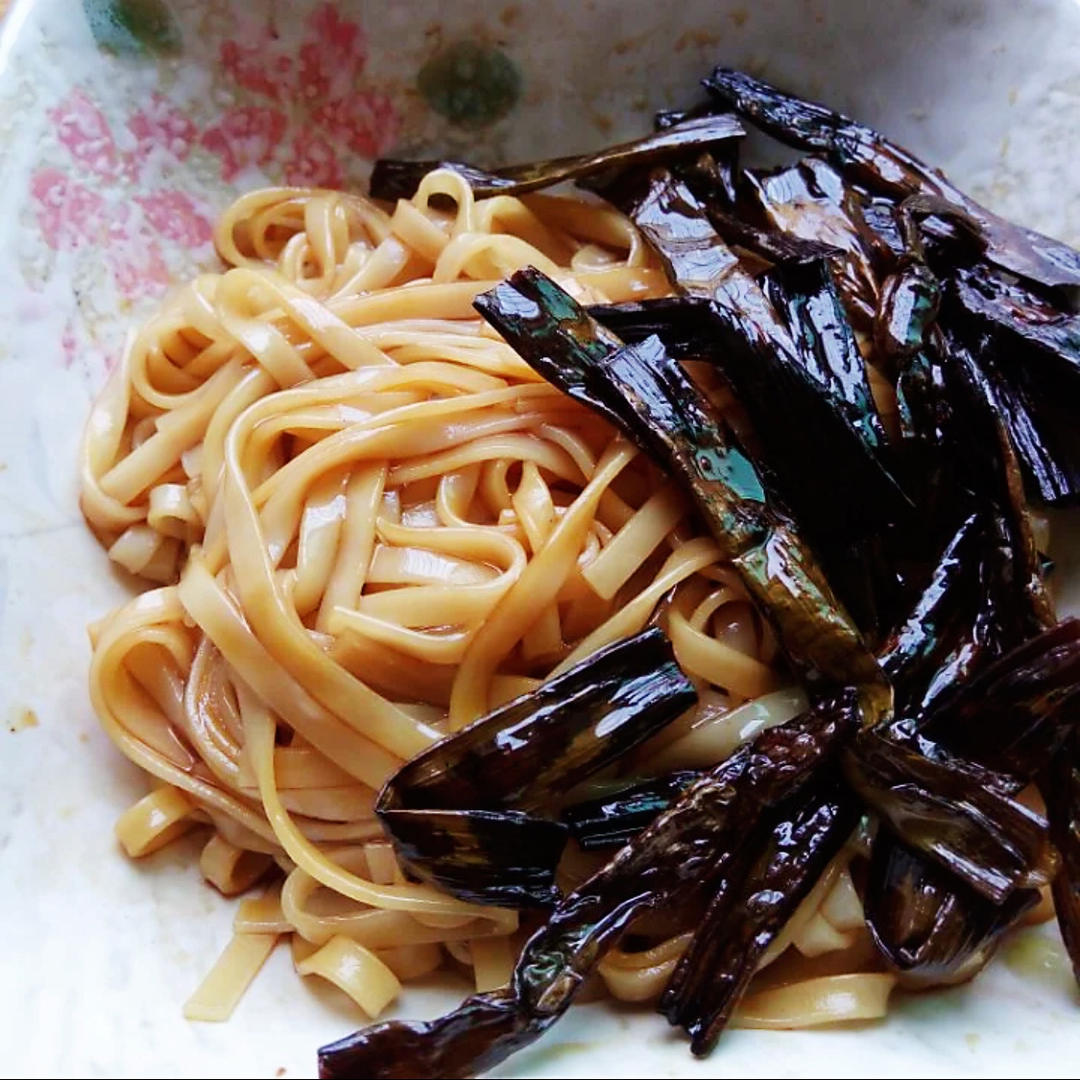 老上海本帮开洋葱油拌面｜太太乐鲜鸡汁食谱