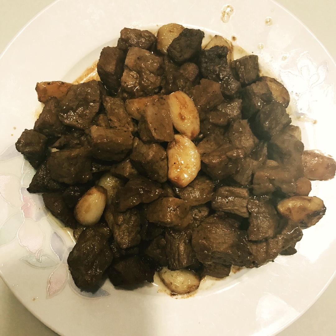 黑蒜子牛肉粒