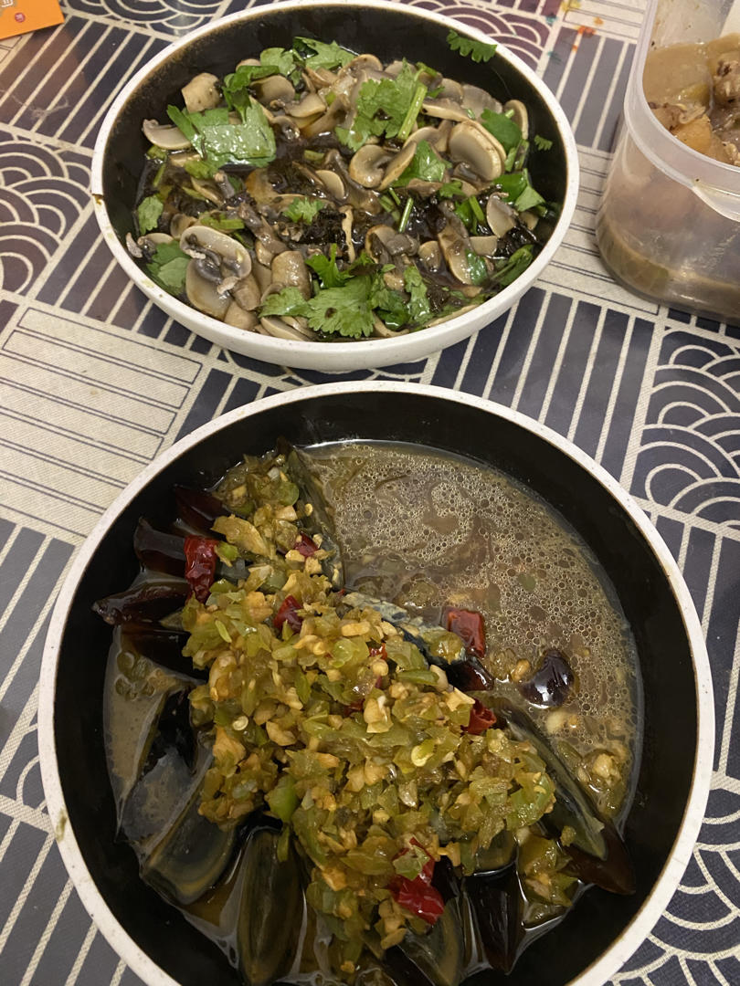 好吃又易做的青椒皮蛋