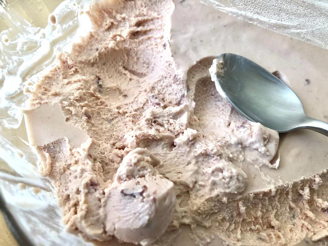 曼食慢语 |冰品界的红白玫瑰，清新冰棍和浓郁雪糕你选哪个？