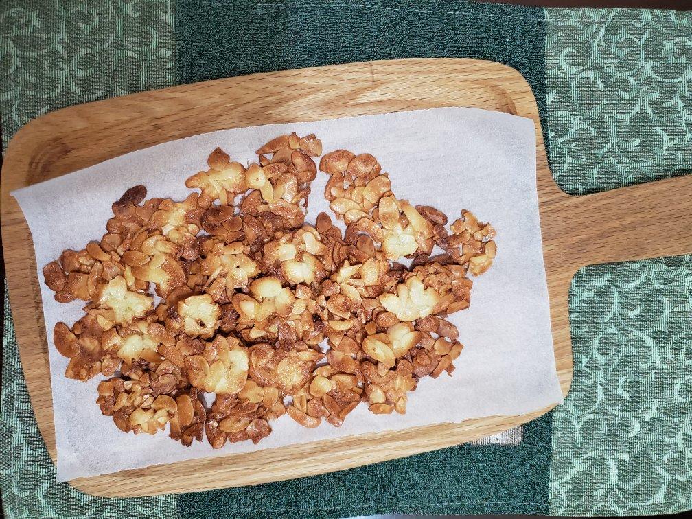 根本停不下来的杏仁脆片