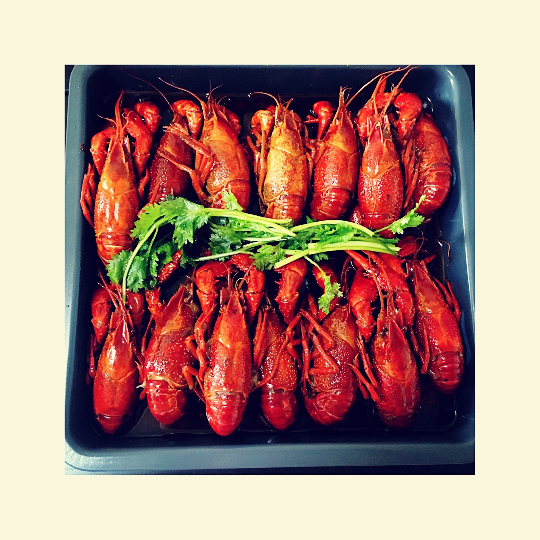 【十三香小龙虾】