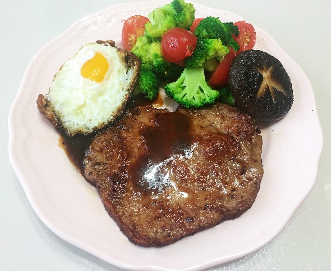 好吃到哭的煎牛排