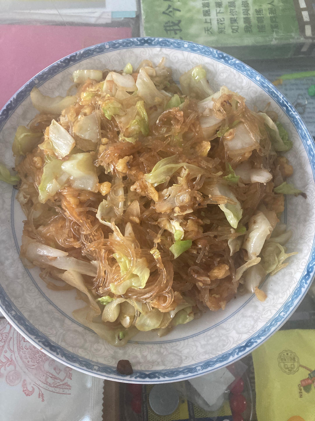 包菜粉丝炒鸡蛋