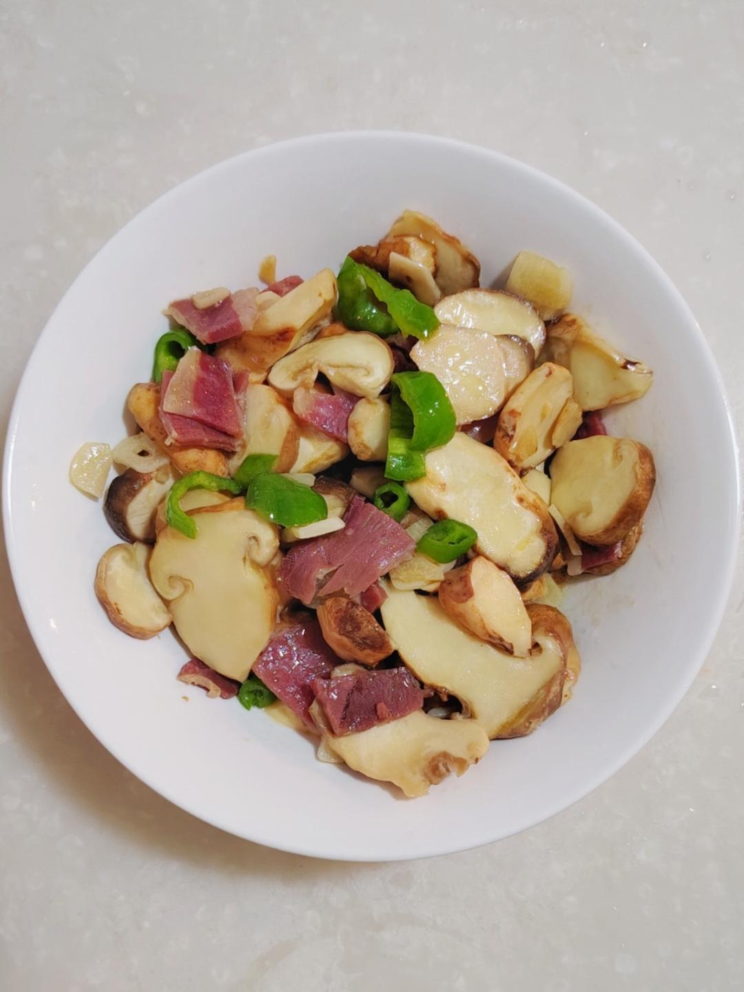 中餐69：云南火腿煎烤老人头菌