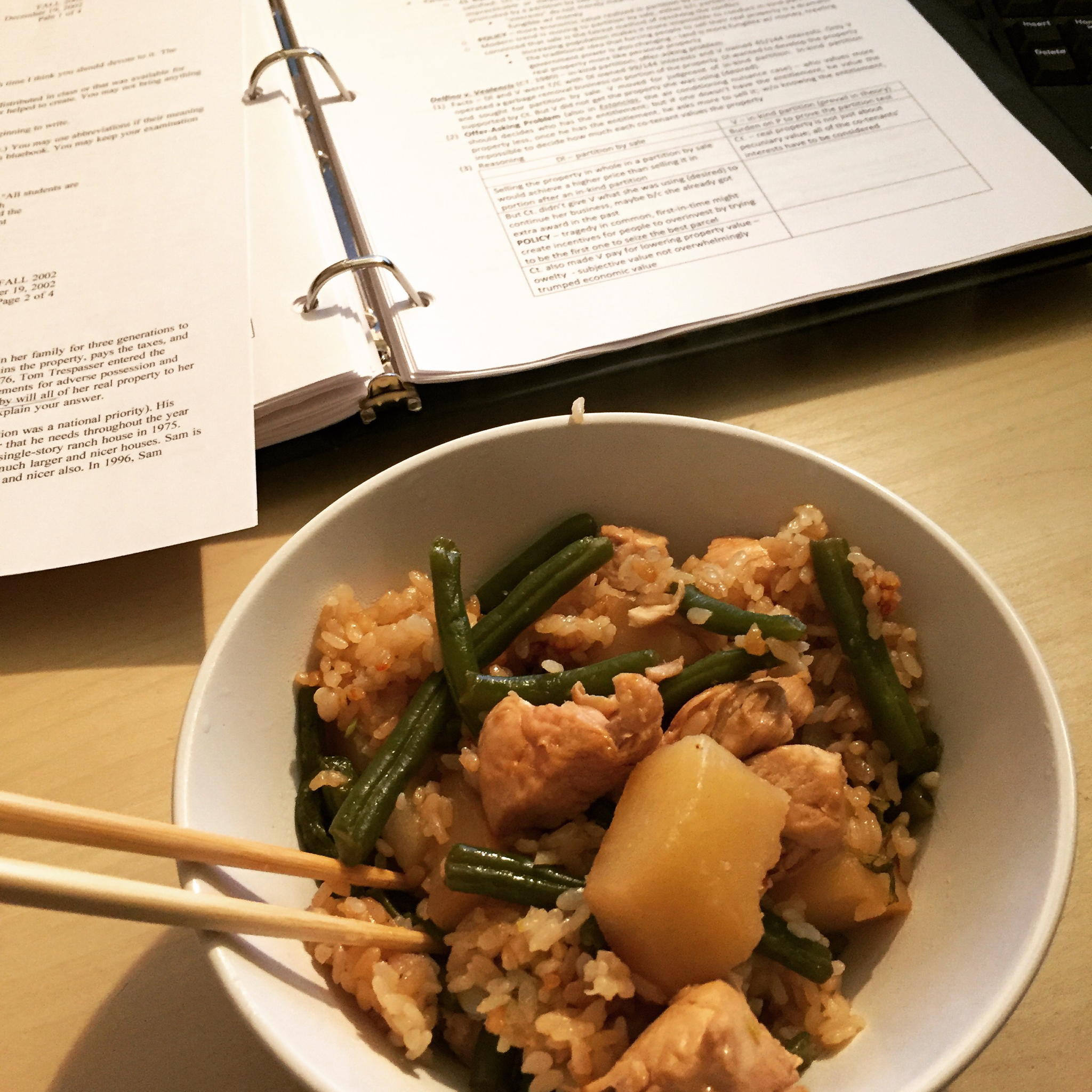 鸡肉土豆焖饭