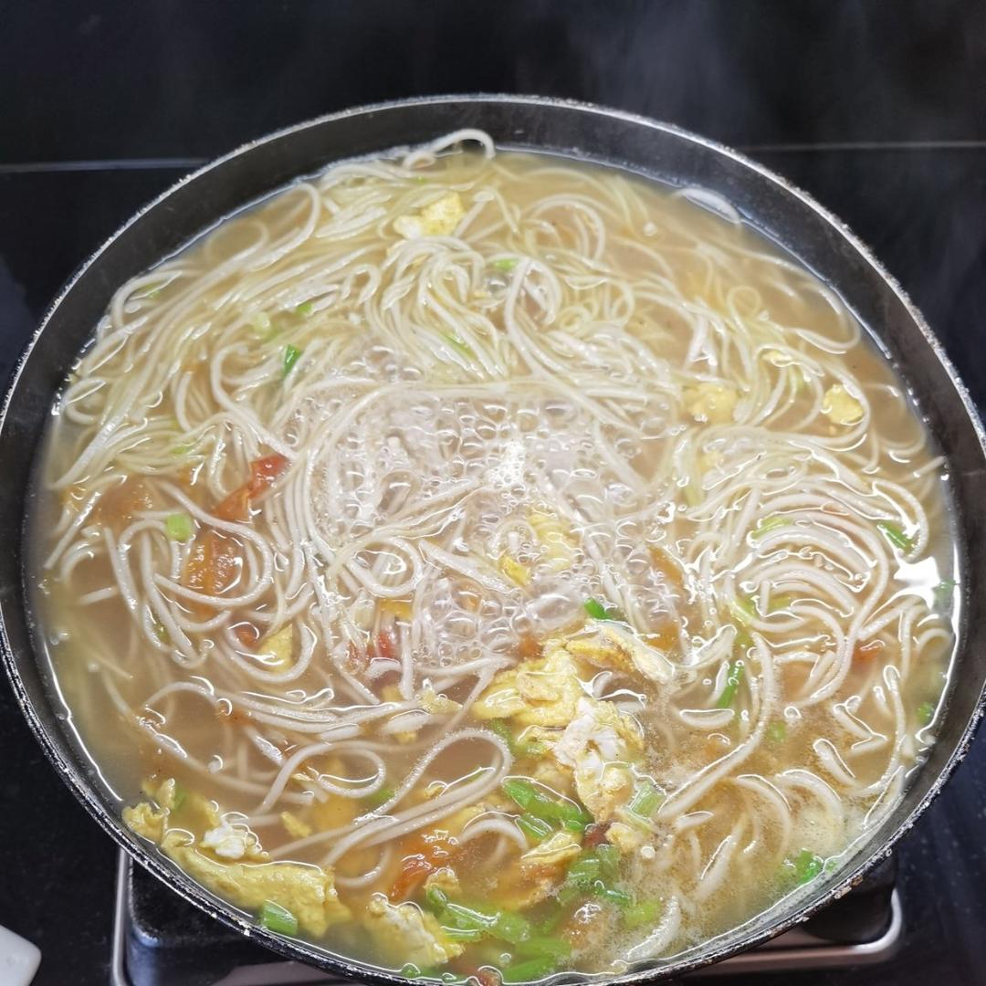 汤都要喝光的西红柿鸡蛋面