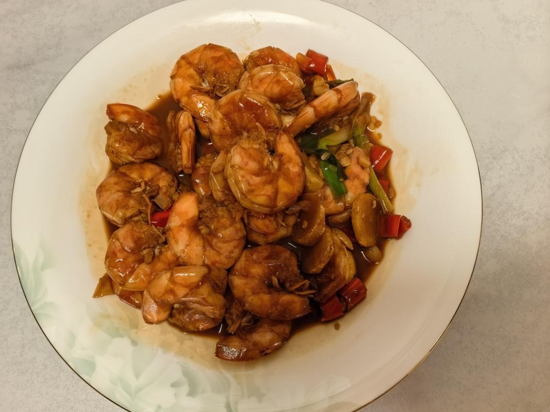 听说这是小朋友最爱吃的红烧虾🦐