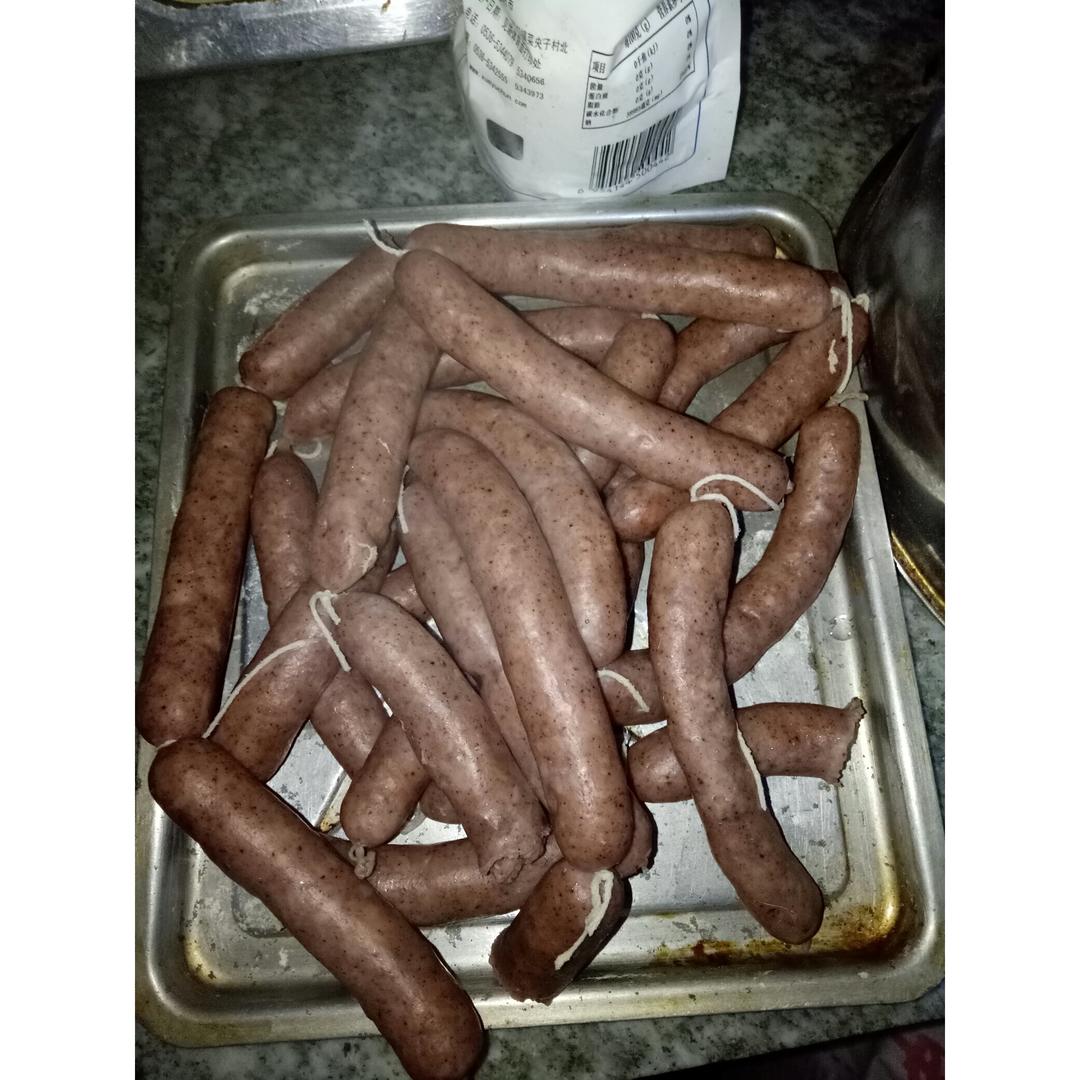 自制黑椒风味脆皮肠--多图详解手工灌肠