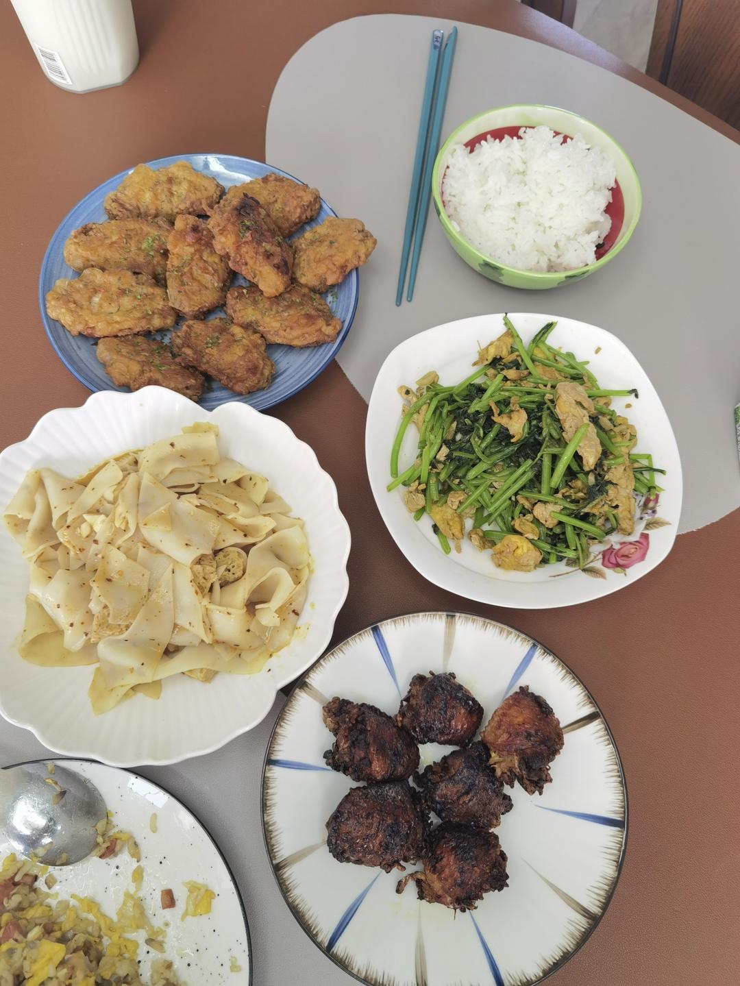 网红小吃———鸡翅包饭，简单易做，馋哭隔壁家的小孩