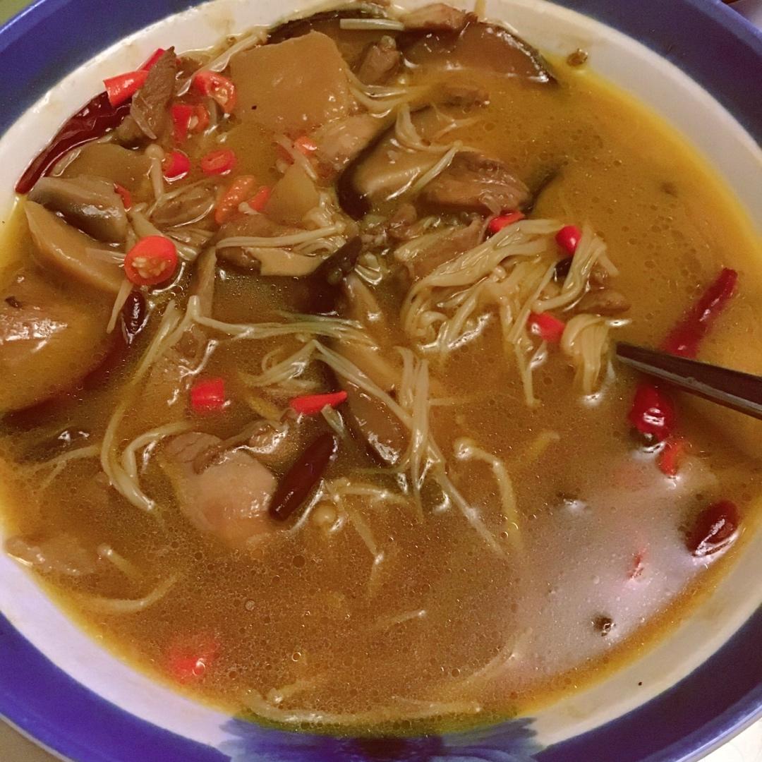 黄焖鸡