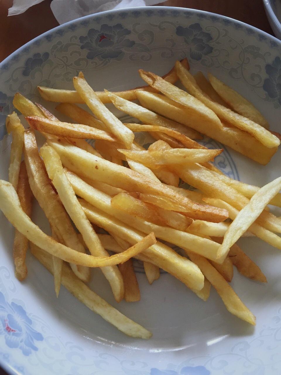 【炸薯条的做法步骤图,炸薯条怎么做好吃】只爱奥特曼的鱼_下厨房