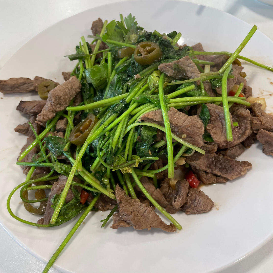 小炒黄牛肉，肉嫩味香！太好吃了简直是米饭杀手！