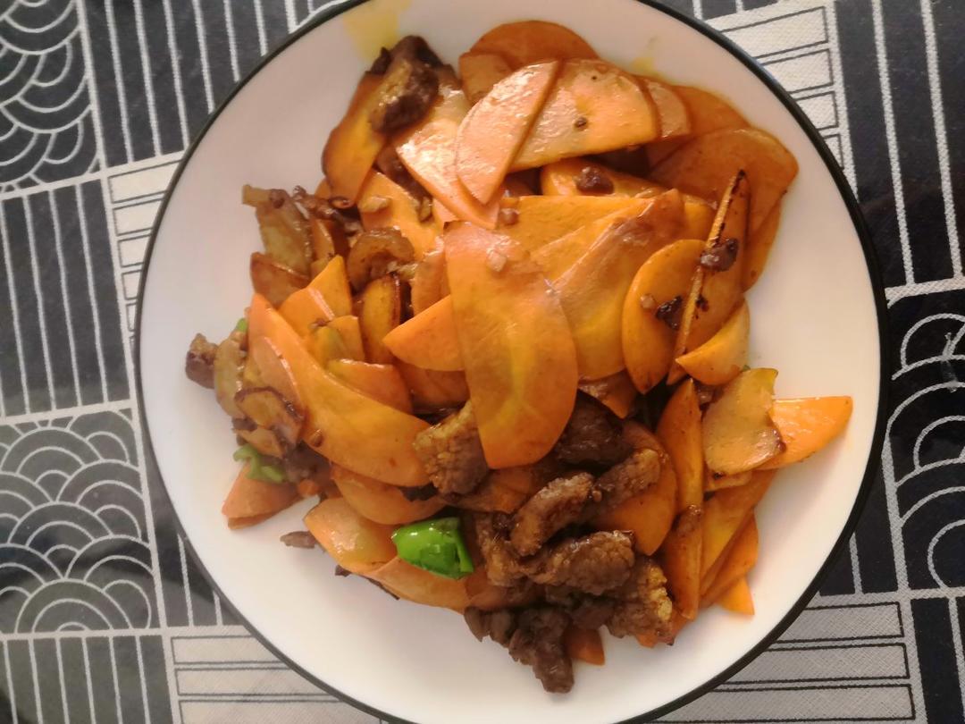 胡萝卜炒肉