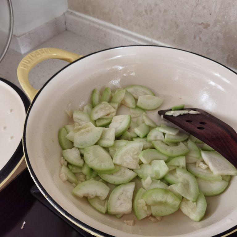 年年有鱼-无水焗多宝鱼 | 北鼎焖焗珐琅锅