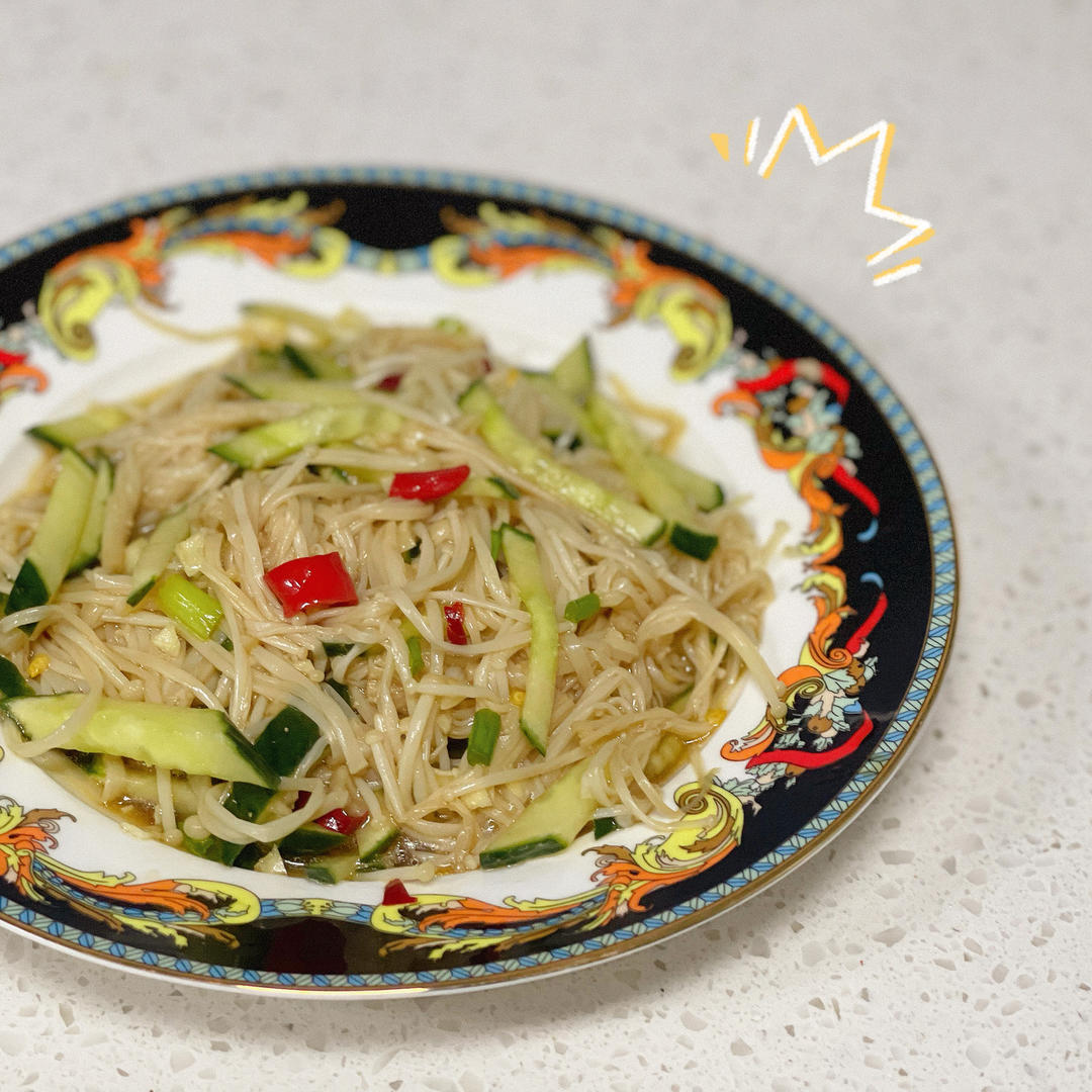 根本停不下来的凉拌金针菇