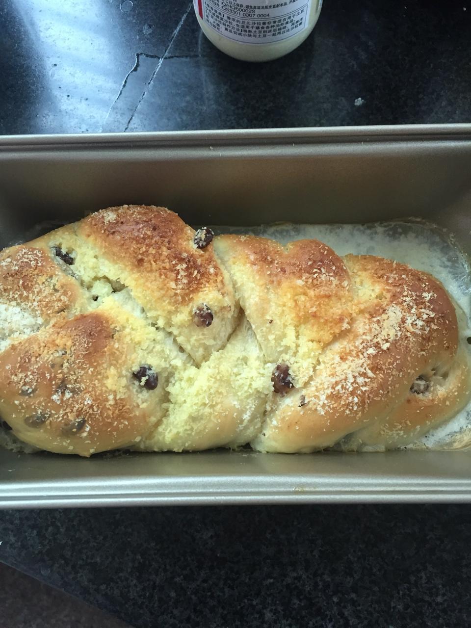 汤种椰蓉酥粒面包