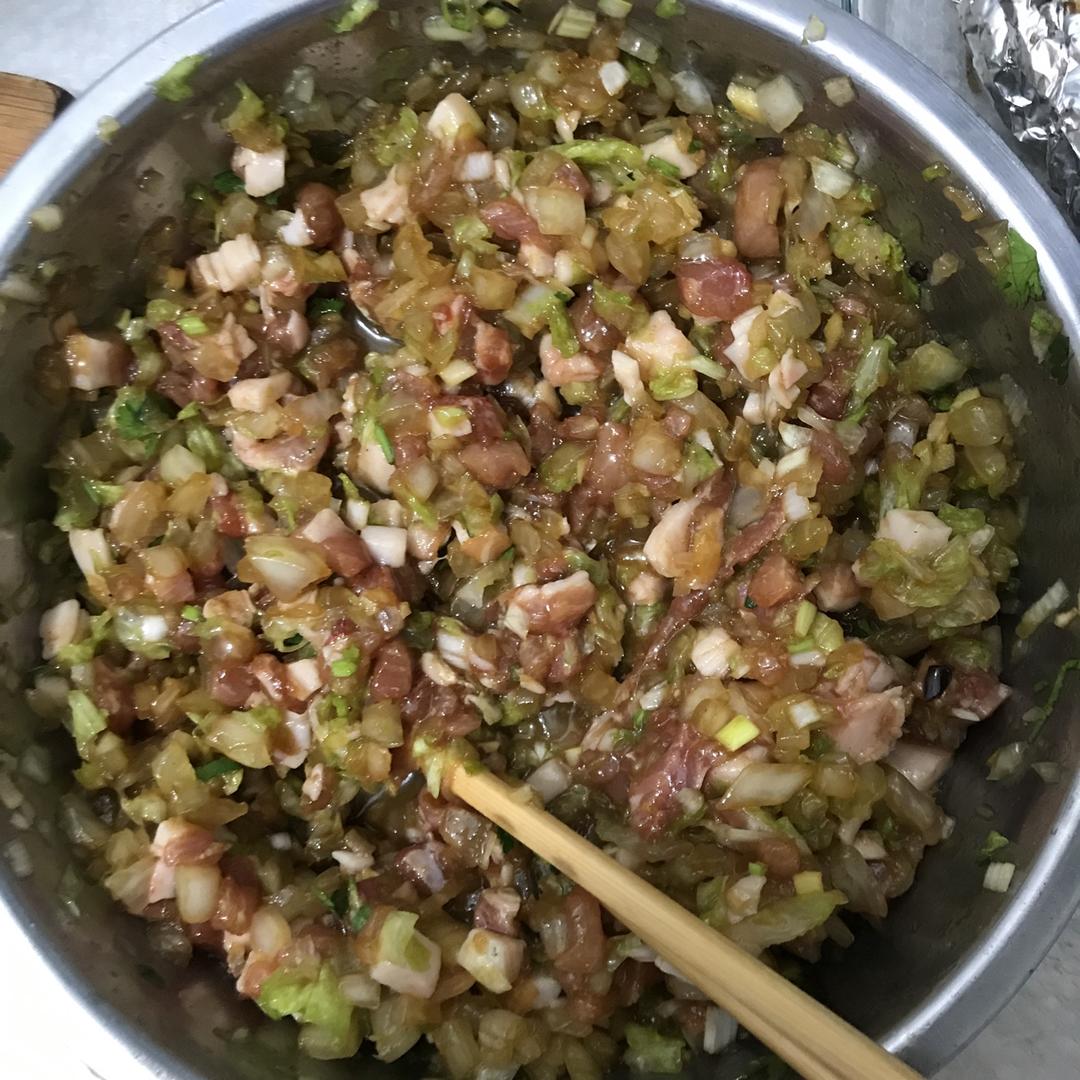 钰钰在做的猪肉白菜饺子馅(香到没朋友)