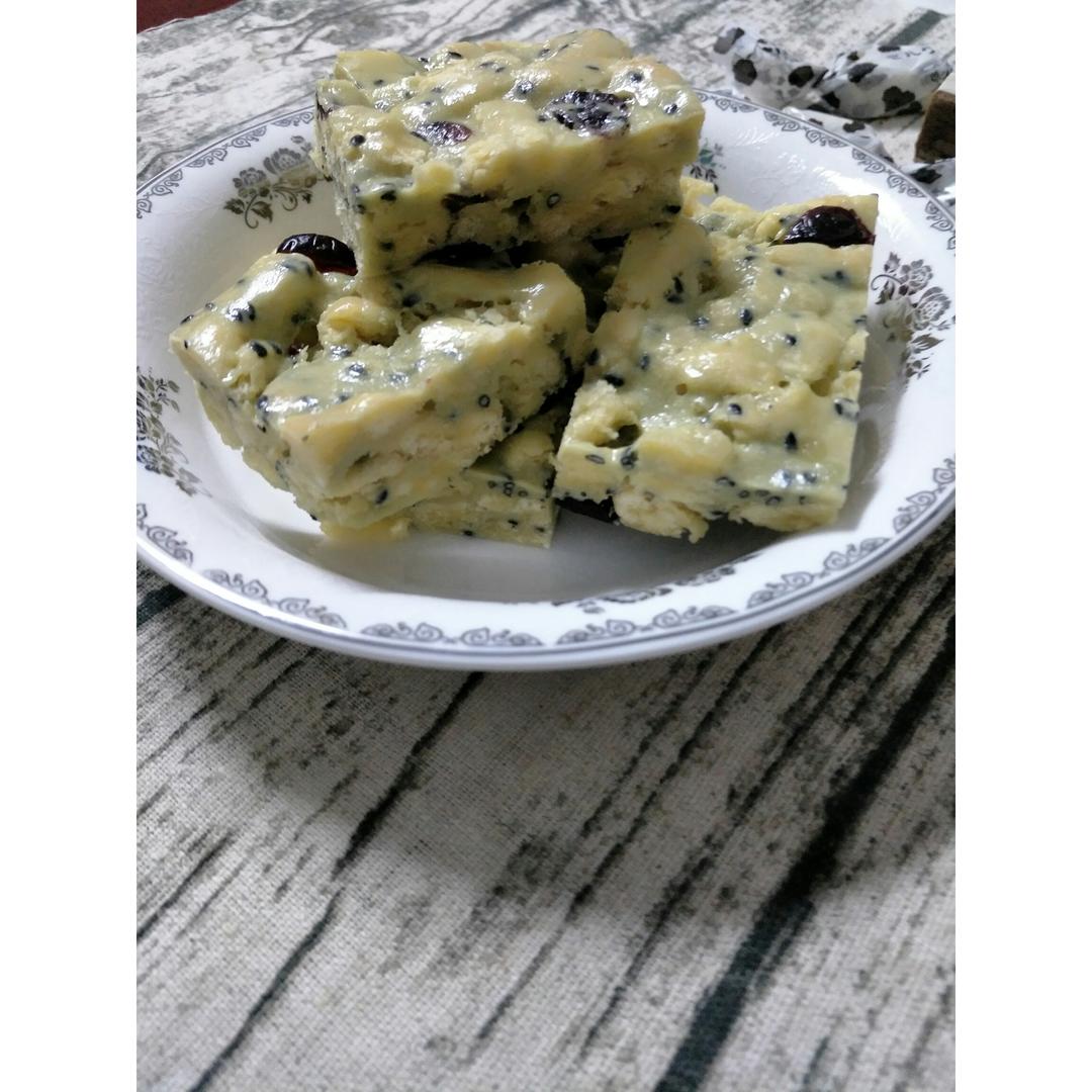 牛扎蔓越莓沙琪玛