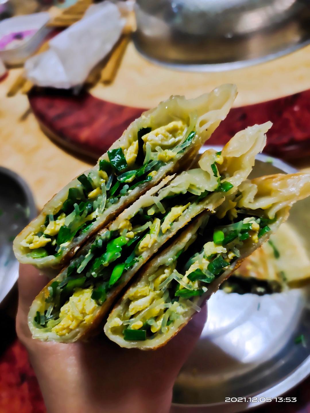 手抓饼韭菜盒子