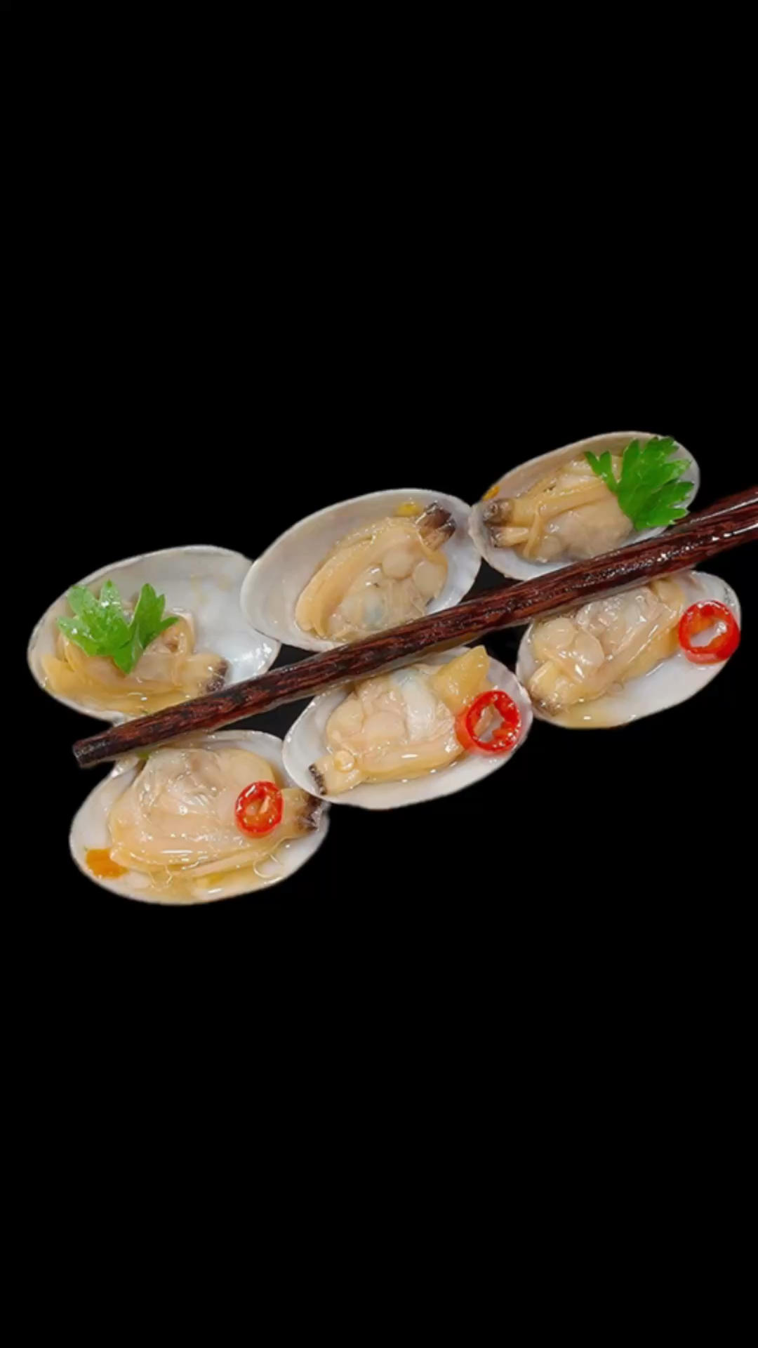 花甲这样做，干净无沙，又嫩又滑，简单美味，非常好吃