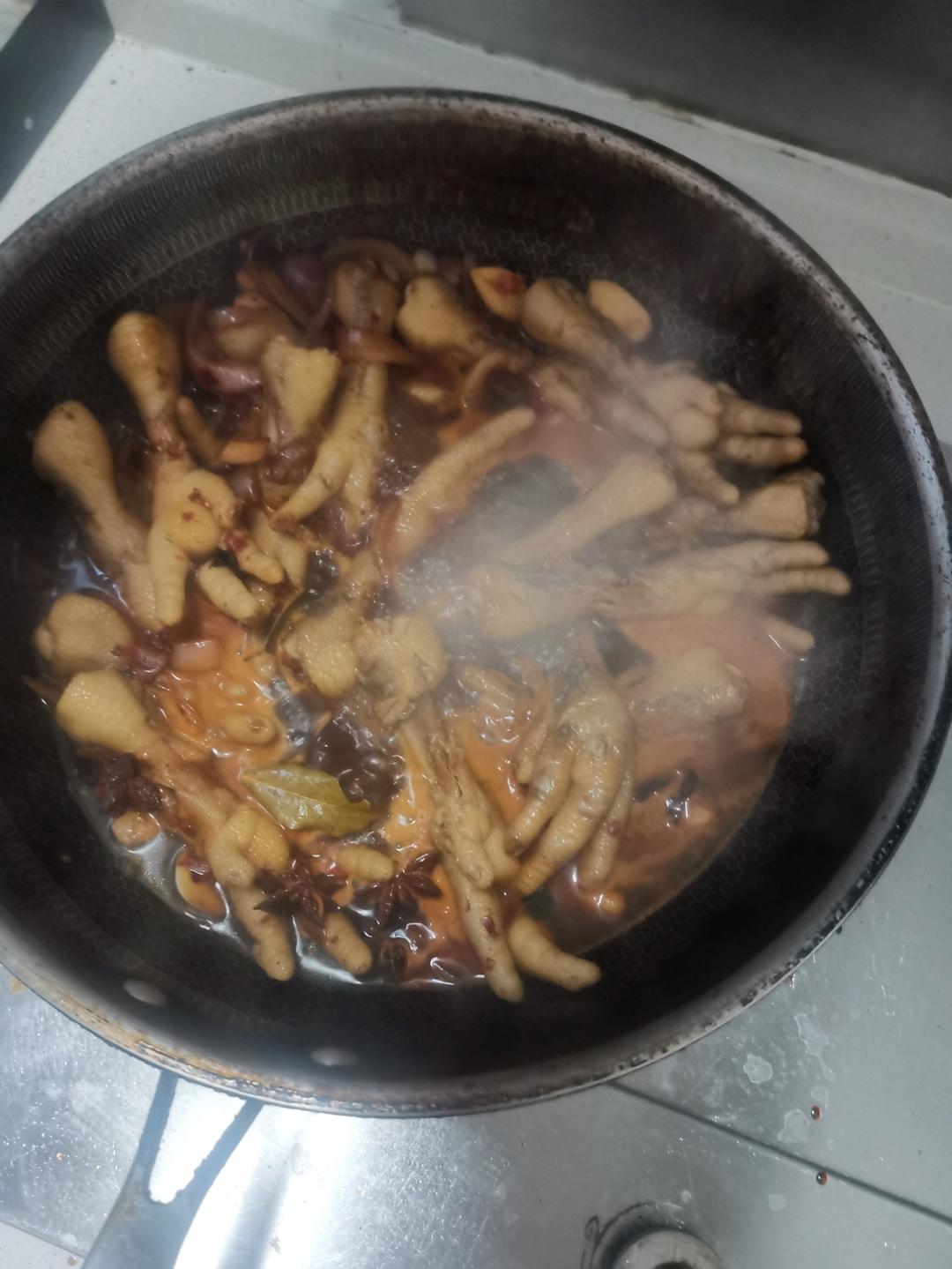 学会这道鸡爪煲就再也不用去胖哥俩排队了