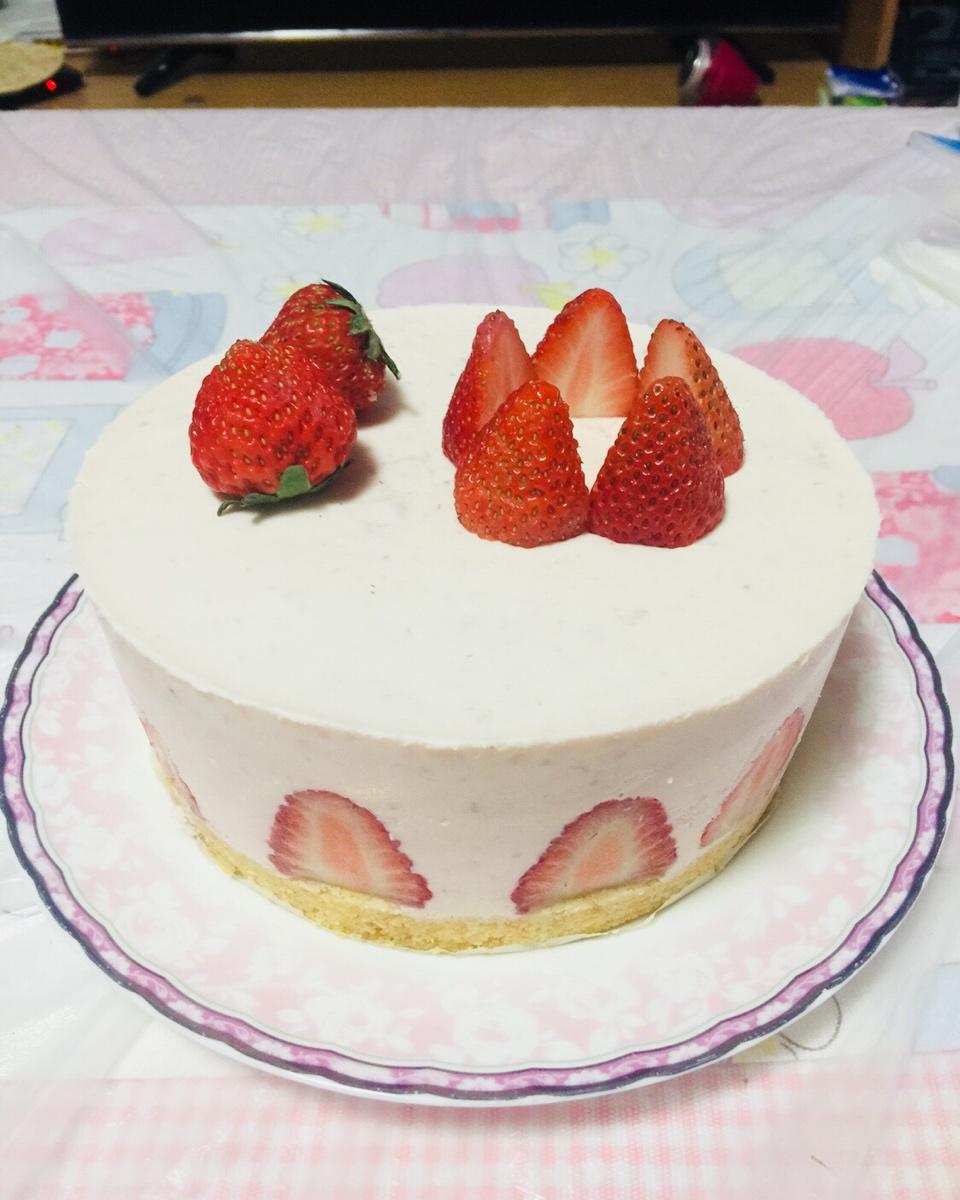 巧克力草莓慕斯蛋糕