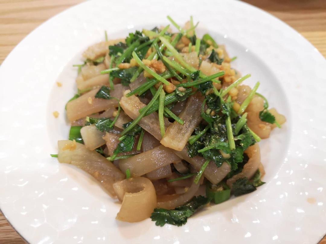 凉拌猪皮（简单调料）