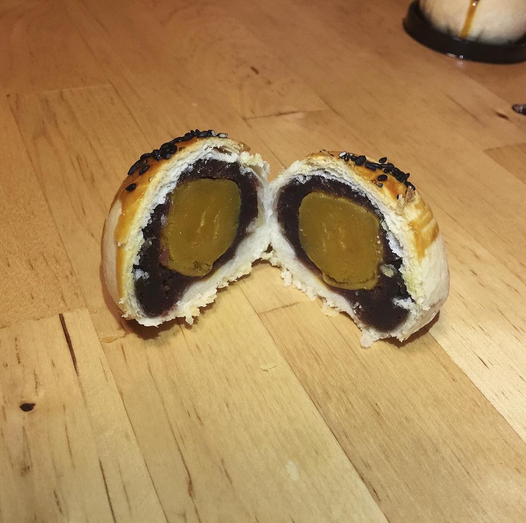 蛋黄酥