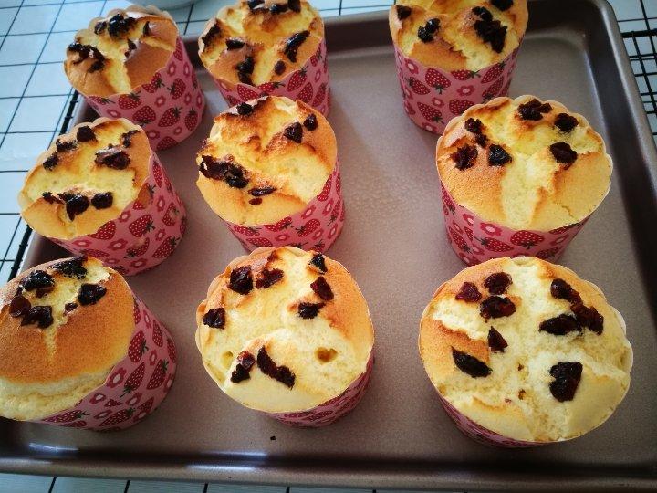 蔓越莓纸杯戚风小蛋糕