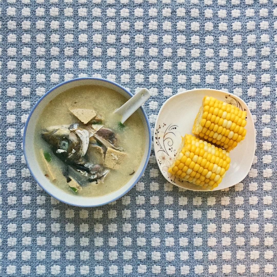 鱼头豆腐汤