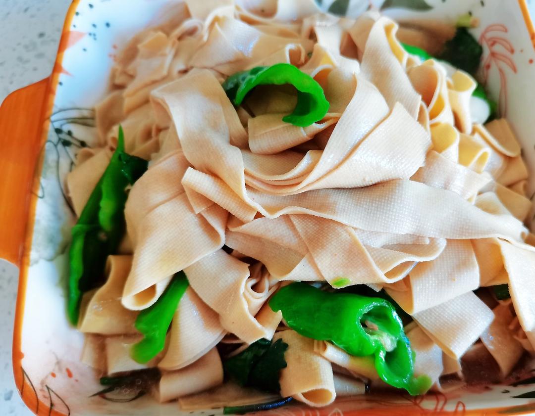 尖椒炒干豆腐
