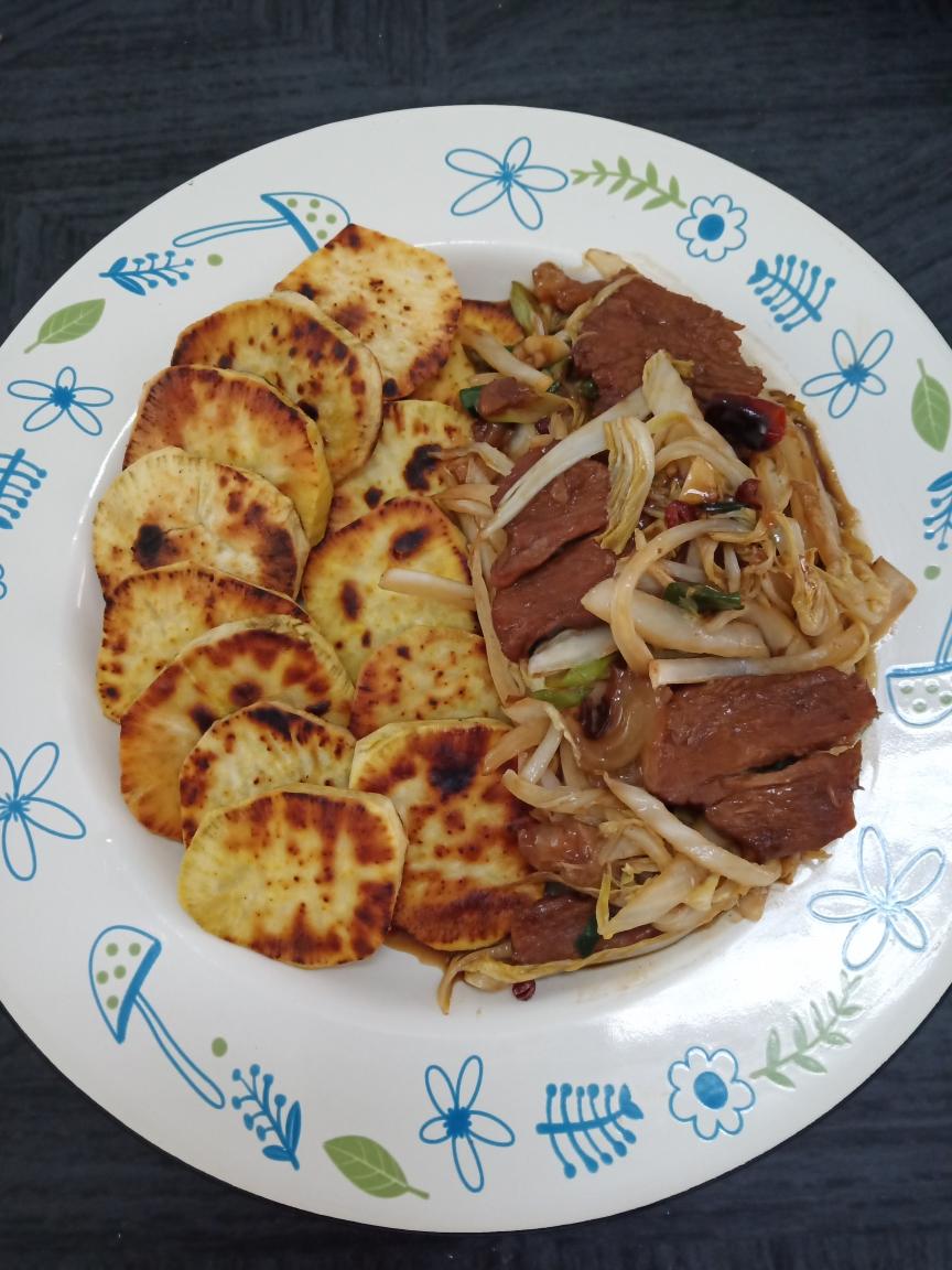 桐城家常菜の白菜杆炒肉