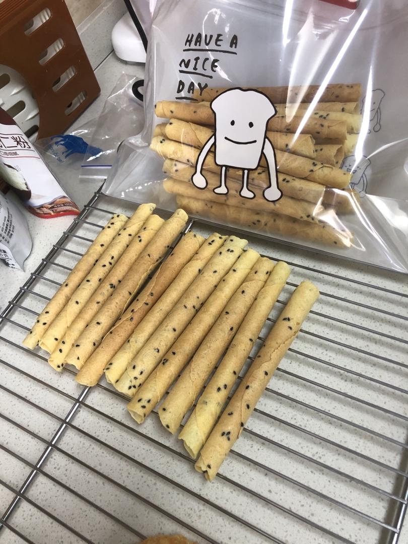 又酥又健康的芝麻蛋卷（试验四种方法后，找到最康师傅的那个）