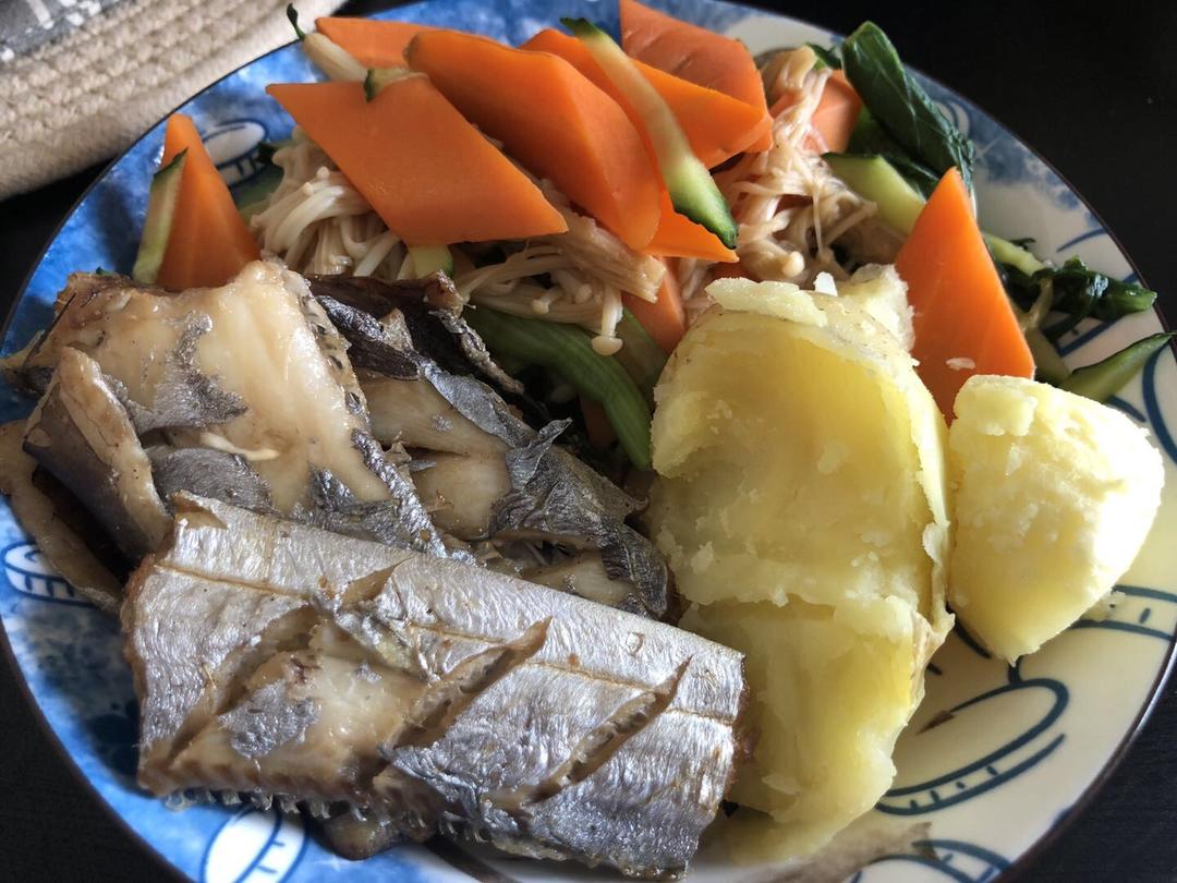 减肥美食～无油烤带鱼(烤箱版)